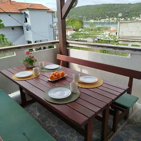 Ana Apartman