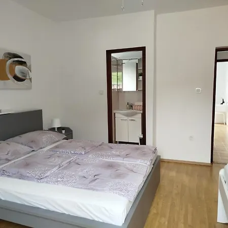 Ana Apartment